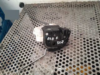 bontott AUDI A4 B7 Bal első Ajtózár