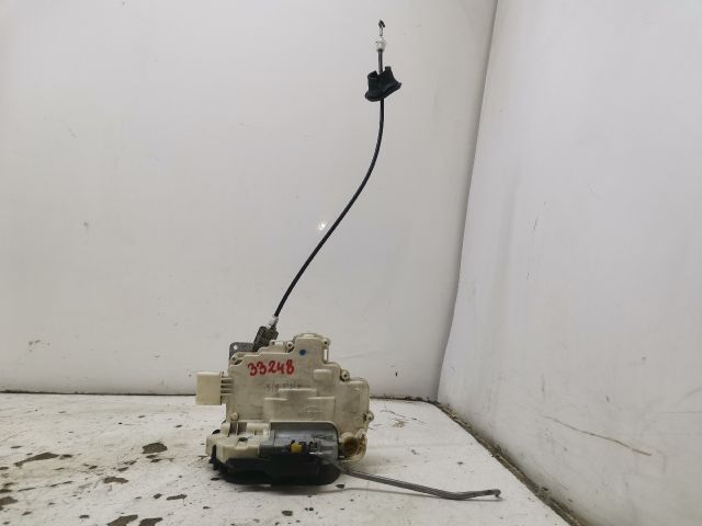 bontott AUDI A4 B7 Bal első Ajtózár