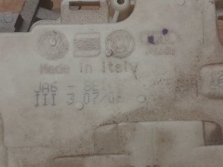 bontott AUDI A4 B7 Bal első Ajtózár