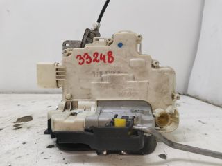 bontott AUDI A4 B7 Bal első Ajtózár