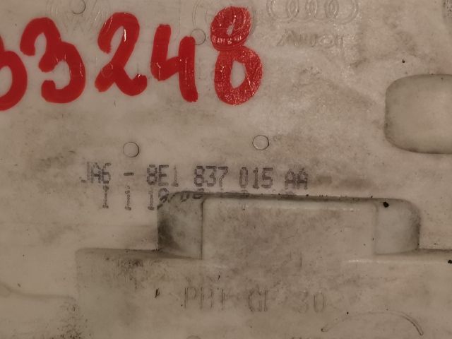 bontott AUDI A4 B7 Bal első Ajtózár