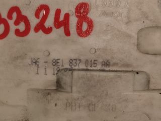 bontott AUDI A4 B7 Bal első Ajtózár