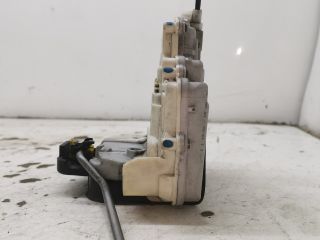 bontott AUDI A4 B7 Bal első Ajtózár