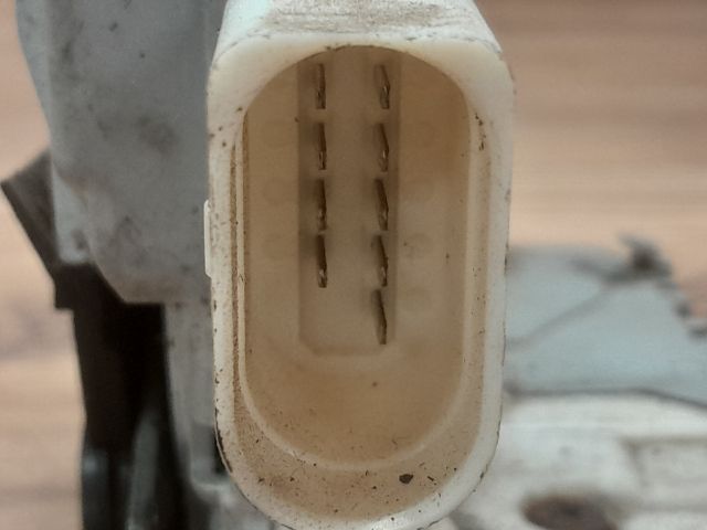 bontott AUDI A4 B7 Bal első Ajtózár