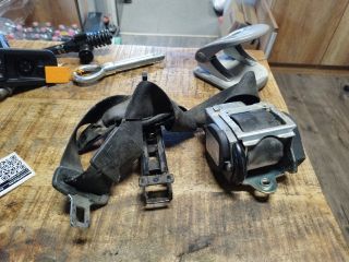 bontott AUDI A4 B7 Bal első Biztonsági Öv