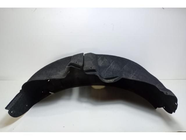 bontott AUDI A4 B7 Bal első Dobbetét (Kerékjárati, Műanyag)