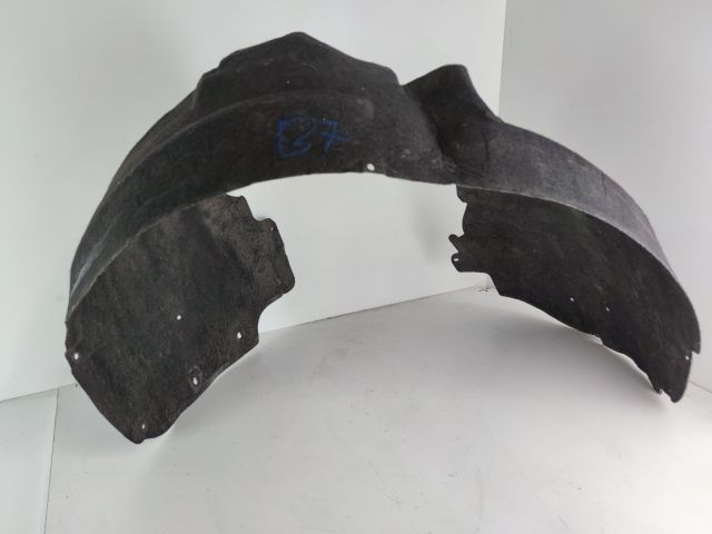 bontott AUDI A4 B7 Bal első Dobbetét (Kerékjárati, Műanyag)