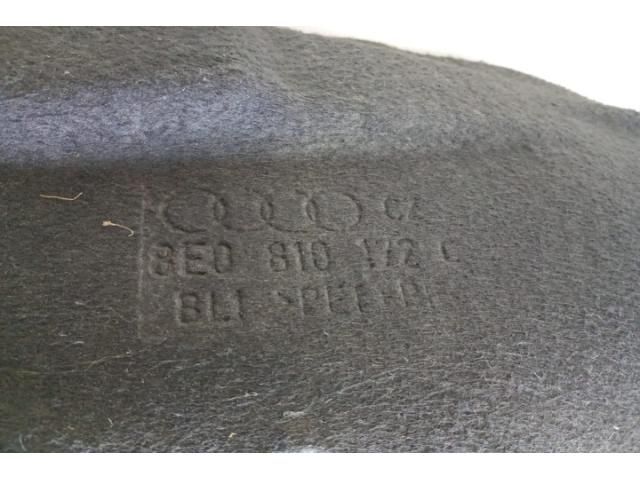 bontott AUDI A4 B7 Bal első Dobbetét (Kerékjárati, Műanyag)