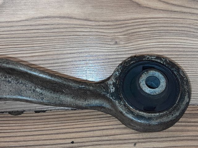 bontott AUDI A4 B7 Bal első Felső Hátsó Lengőkar