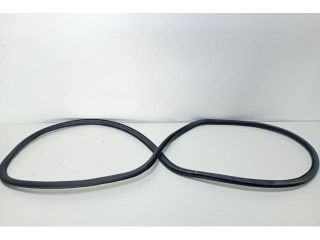 bontott AUDI A4 B7 Bal első Gumikéder