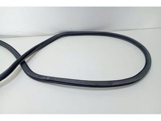 bontott AUDI A4 B7 Bal első Gumikéder