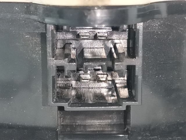 bontott AUDI A4 B7 Bal első Hangszóró