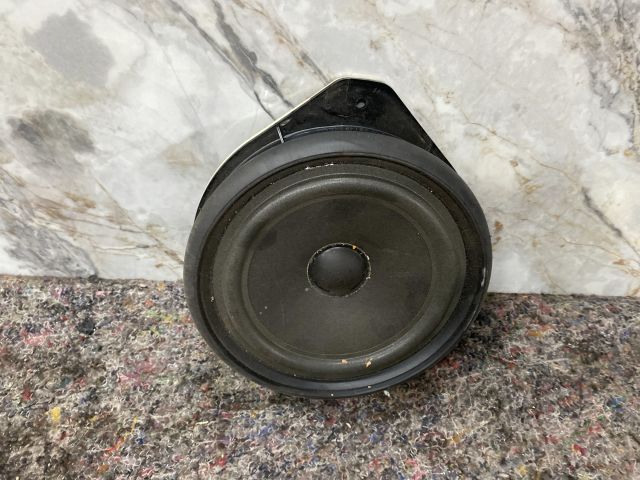 bontott AUDI A4 B7 Bal első Hangszóró
