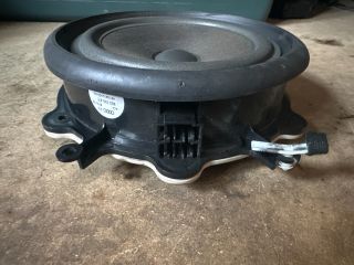 bontott AUDI A4 B7 Bal első Hangszóró