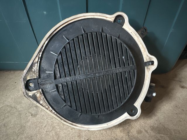 bontott AUDI A4 B7 Bal első Hangszóró