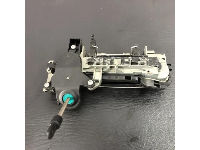 bontott AUDI A4 B7 Bal első Külső Kilincs