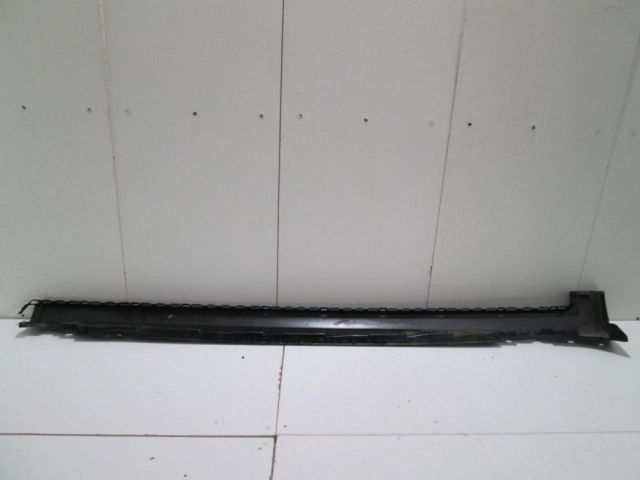 bontott AUDI A4 B7 Bal első Küszöb Díszléc