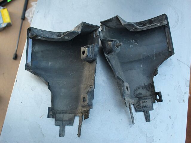 bontott AUDI A4 B7 Bal első Küszöb Légterelő Vég