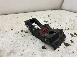 bontott AUDI A4 B7 Bal első Küszöb Tartó