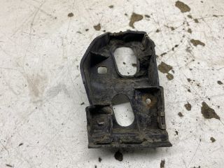 bontott AUDI A4 B7 Bal első Küszöb Tartó