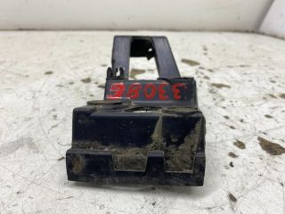 bontott AUDI A4 B7 Bal első Küszöb Tartó