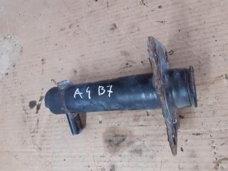 bontott AUDI A4 B7 Bal első Lökhárító Tartó (Műanyag)