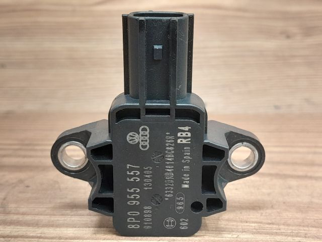 bontott AUDI A4 B7 Bal első Oldal Ütközés Érzékelő