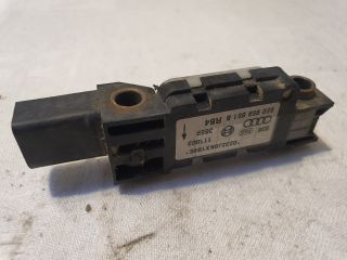 bontott AUDI A4 B7 Bal első Oldal Ütközés Érzékelő