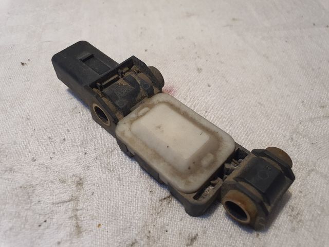 bontott AUDI A4 B7 Bal első Oldal Ütközés Érzékelő