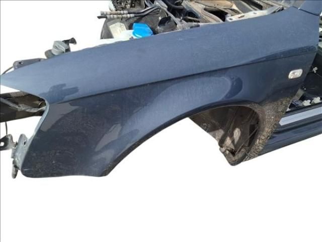 bontott AUDI A4 B7 Bal első Sárvédő