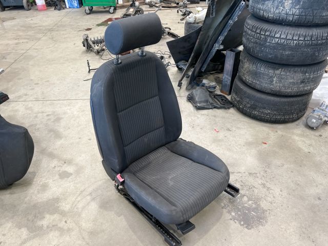 bontott AUDI A4 B7 Bal első Ülés