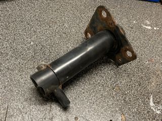 bontott AUDI A4 B7 Bal első Ütközéscsillapító