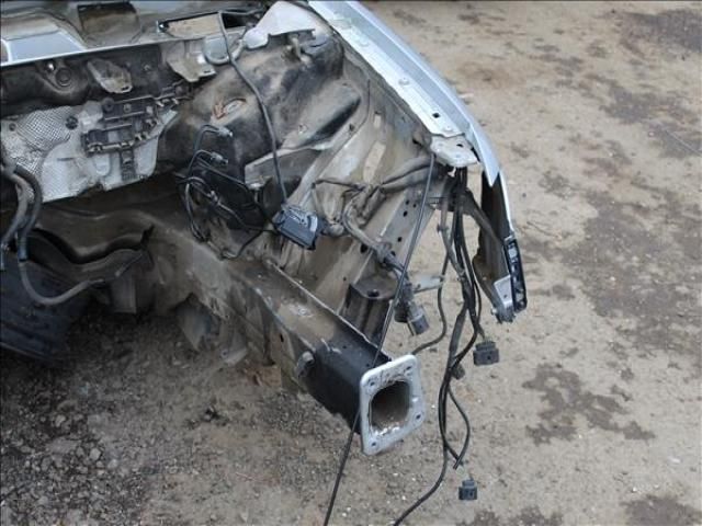 bontott AUDI A4 B7 Bal első Ütközéscsillapító