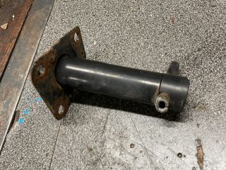 bontott AUDI A4 B7 Bal első Ütközéscsillapító