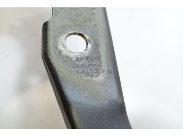 bontott AUDI A4 B7 Bal első Zsanér