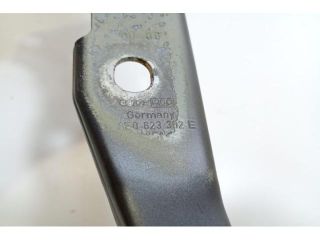 bontott AUDI A4 B7 Bal első Zsanér