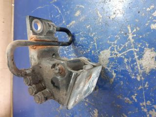 bontott AUDI A4 B7 Bal első Zsanér