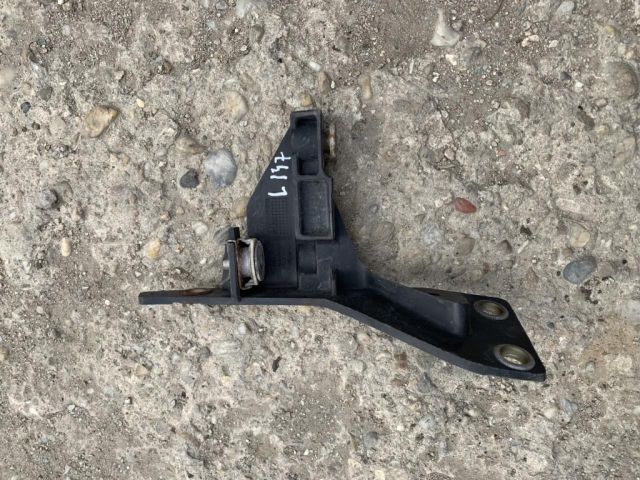 bontott AUDI A4 B7 Bal Fényszóró Tartó