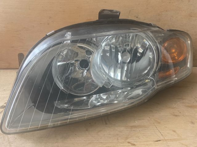 bontott AUDI A4 B7 Bal Fényszóró