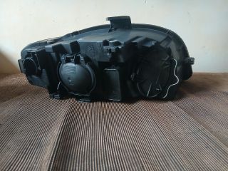 bontott AUDI A4 B7 Bal Fényszóró