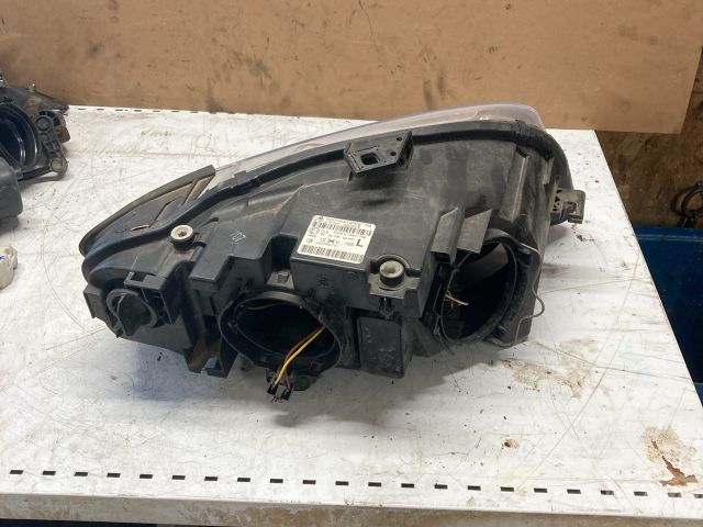 bontott AUDI A4 B7 Bal Fényszóró