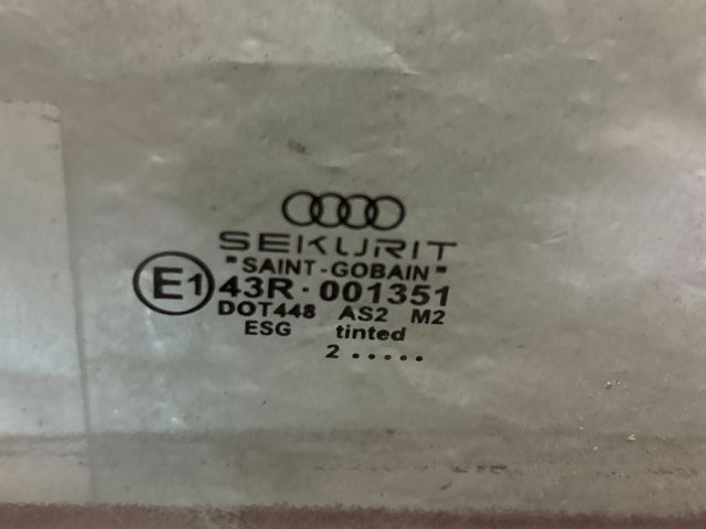 bontott AUDI A4 B7 Bal hátsó Ablak