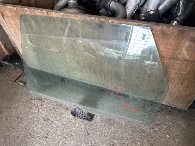 bontott AUDI A4 B7 Bal hátsó Ablak