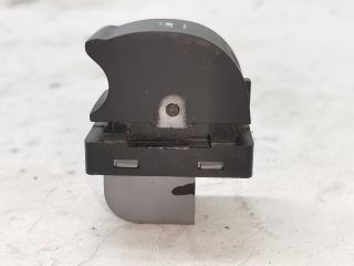 bontott AUDI A4 B7 Bal hátsó Ablakemelő Kapcsoló