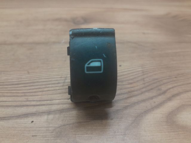 bontott AUDI A4 B7 Bal hátsó Ablakemelő Kapcsoló