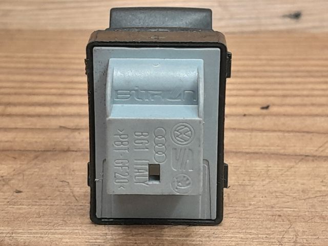 bontott AUDI A4 B7 Bal hátsó Ablakemelő Kapcsoló