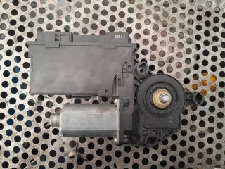 bontott AUDI A4 B7 Bal hátsó Ablakemelő Motor