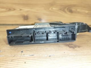 bontott AUDI A4 B7 Bal hátsó Ablakemelő Motor