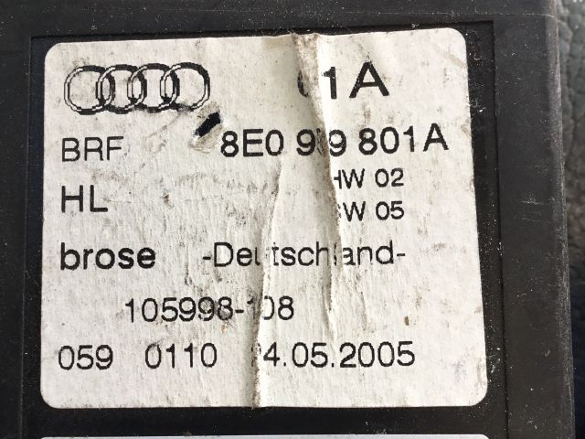 bontott AUDI A4 B7 Bal hátsó Ablakemelő Motor