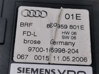 bontott AUDI A4 B7 Bal hátsó Ablakemelő Motor